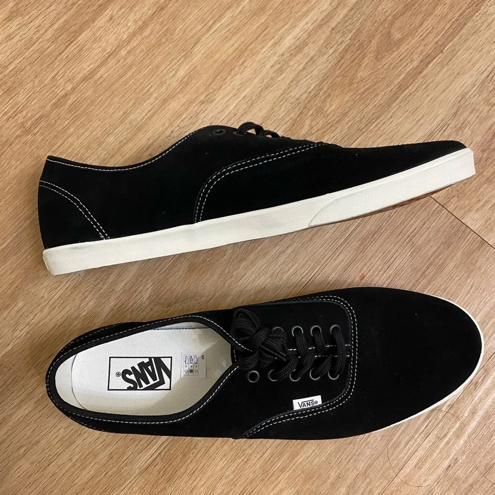 Vans Men's authentic lowpro Black Sneakers - Picture 5 of 6